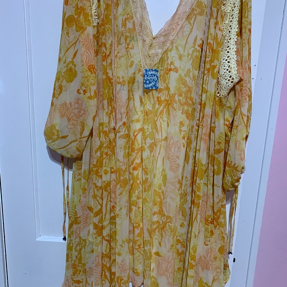 New with tags free people duster
Size medium two large - Picture 2 of 14